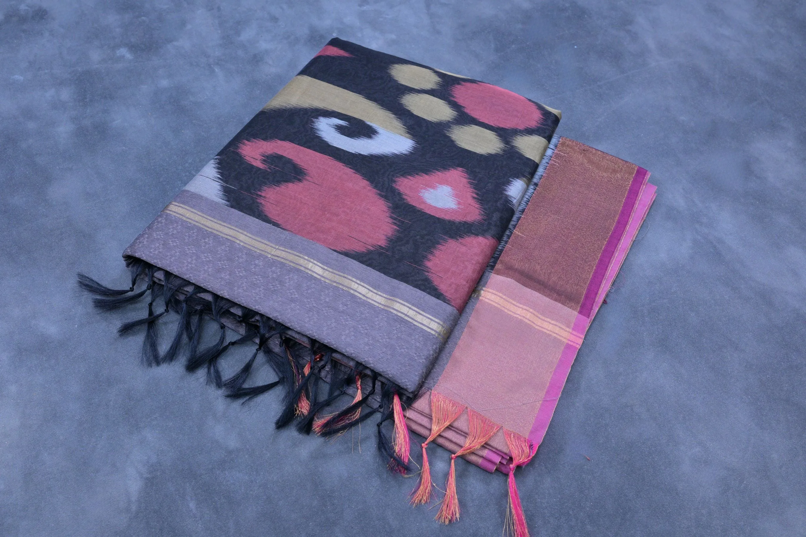 Premium Soft Cotton Saree With Pochampally Ikkat Pallu & Zari Border