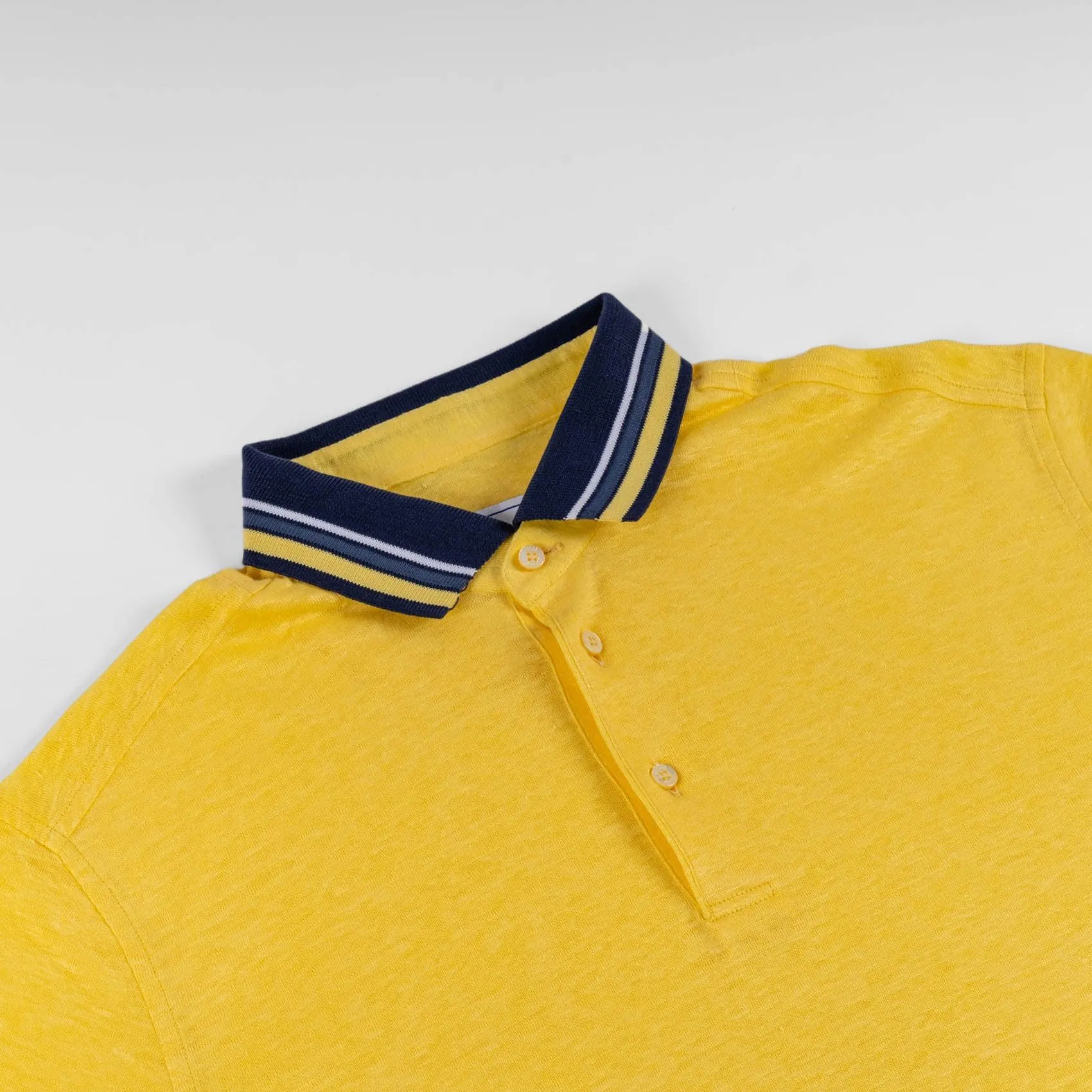 Zilli Short Sleeve Linen Polo Shirt with Classic Button Design
