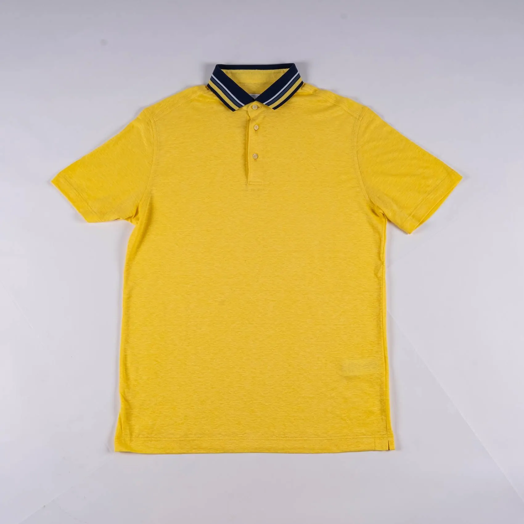 Zilli Short Sleeve Linen Polo Shirt with Classic Button Design